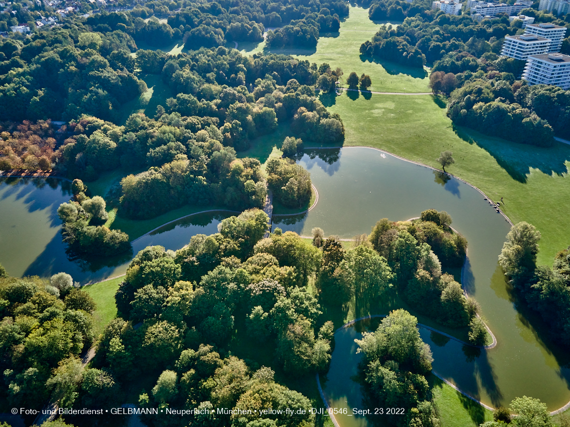 23.09.2022 - der Ostpark mir Biergarten und See in Neuperlach
